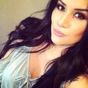 Meet your Posher, Myra